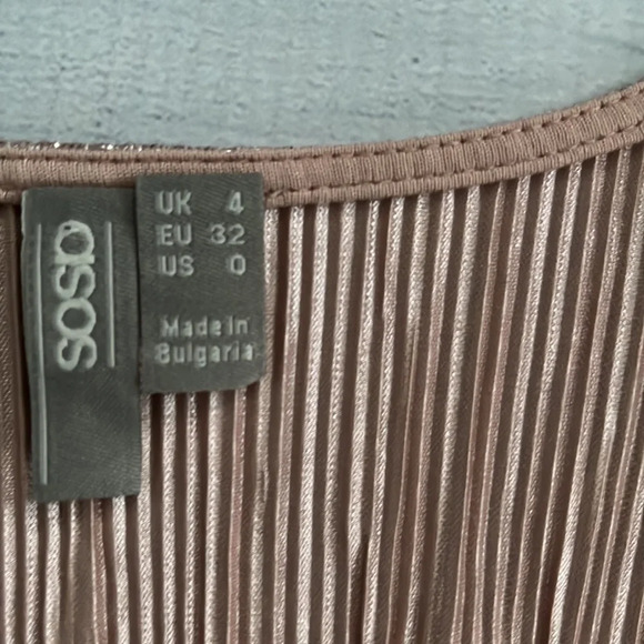 ASOS Blush Metallic Pleated Knotted Crop Top US 0 - Picture 4 of 4